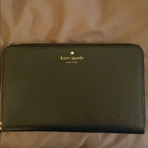 Kate spade passport wallet